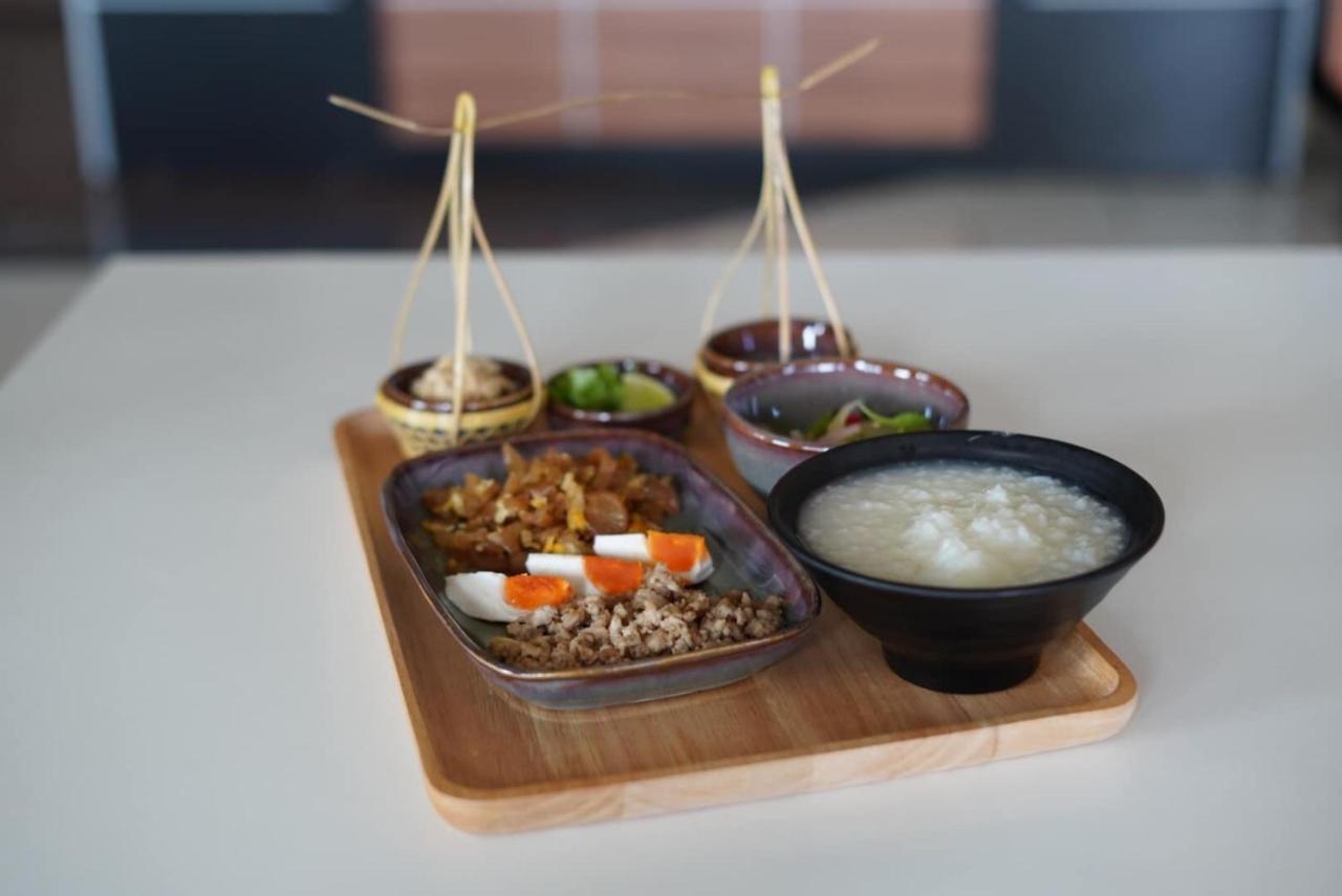 Akelada Hotel Nang Rong Екстериор снимка